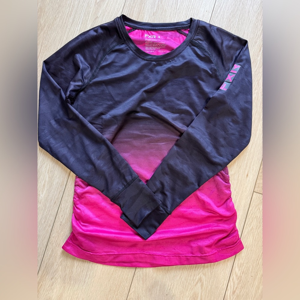 FXR Inhale Active Long Sleeved Women’s gradient / camouflage EUC
